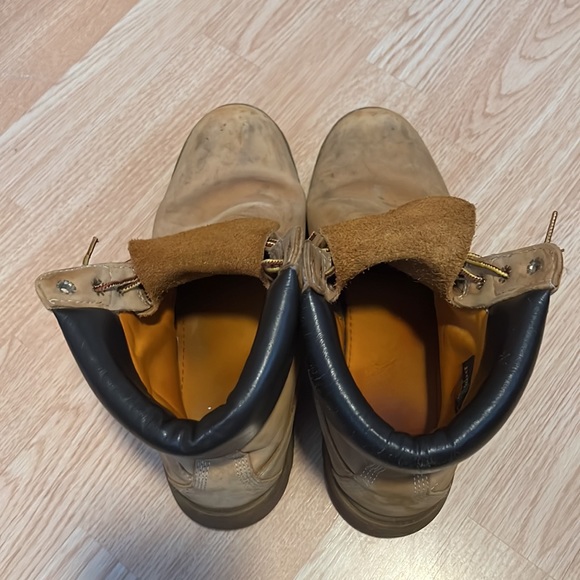 Timberland boots (Used) - Picture 2 of 5